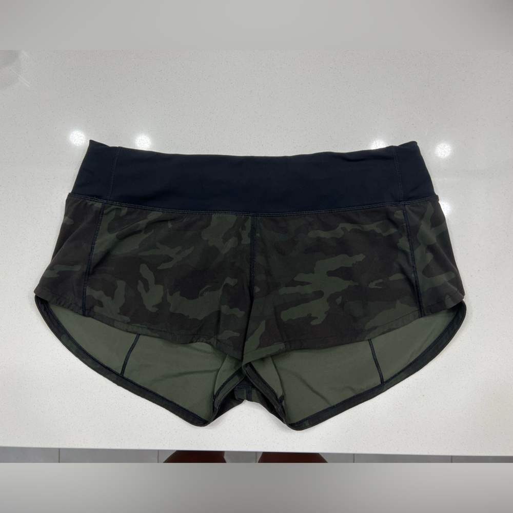 Lululemon speed up shorts 2.5”